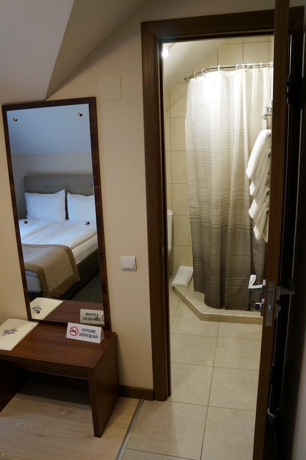 Hotel Isloch Park Rakaw Exterior foto
